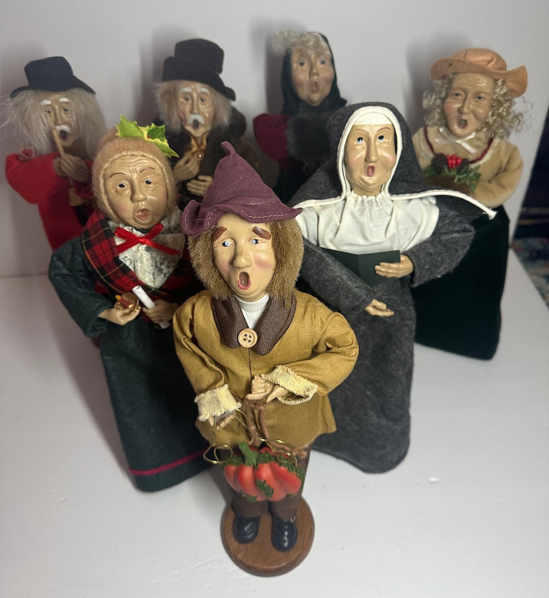 Vintage Christmas Carolers Figurines 