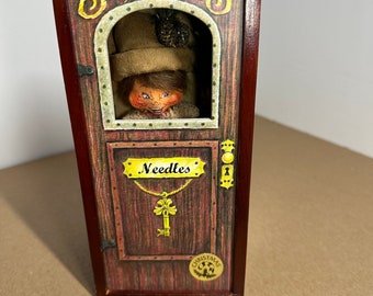 Vintage Fingerhut Nadeln Elfe Annalee Filzpuppe 2002 Mit Holz box 2002 Weihnachten