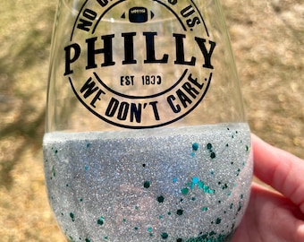 Eagles Wine Glass