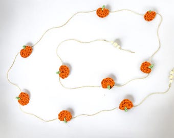 Crochet Pumpkin Garland | Fall Home Decor | Handmade Autumn Banner | Halloween Garland | Rustic Farmhouse Thanksgiving Decoration