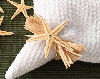 Servilletero de 4 estrellas de mar, decoración de mesa para bodas náuticas, bodas costeras, decoración de mesa de playa, decoración de mesa con conchas marinas, servilletero de rafia