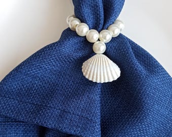 Servilletero de 8 perlas y conchas marinas, decoración de boda costera, mesa de playa, soporte para servilletas de perlas, decoración playera para despedida de soltera, acento náutico para la mesa