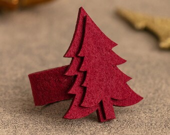 4 servilleteros navideños, servilleteros de pino, servilleteros de fieltro rojo navideño, servilleteros de árbol de Navidad, servilleteros festivos, servilleteros de fieltro