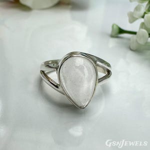 Clear Crystal Quartz Ring, 925 Sterling Silver Ring, Natural Gemstone ring, Pear Ring, Crystal Quartz Ring, Handmade Ring, Gift for her