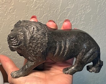 Serpentine Lion Crystal Carving