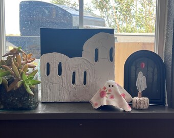 Handmade Ceramic Floral Ghost: Halloween Tea Light Holder