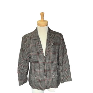 60s Trendy Retro Style Green Plaid Wool Women&#39;s jacket Blazer. Size 12
