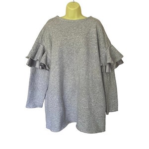 H&M Exaggerated Ruffle sleeve Grey-Women&#39;s fleece blouse. Size Large