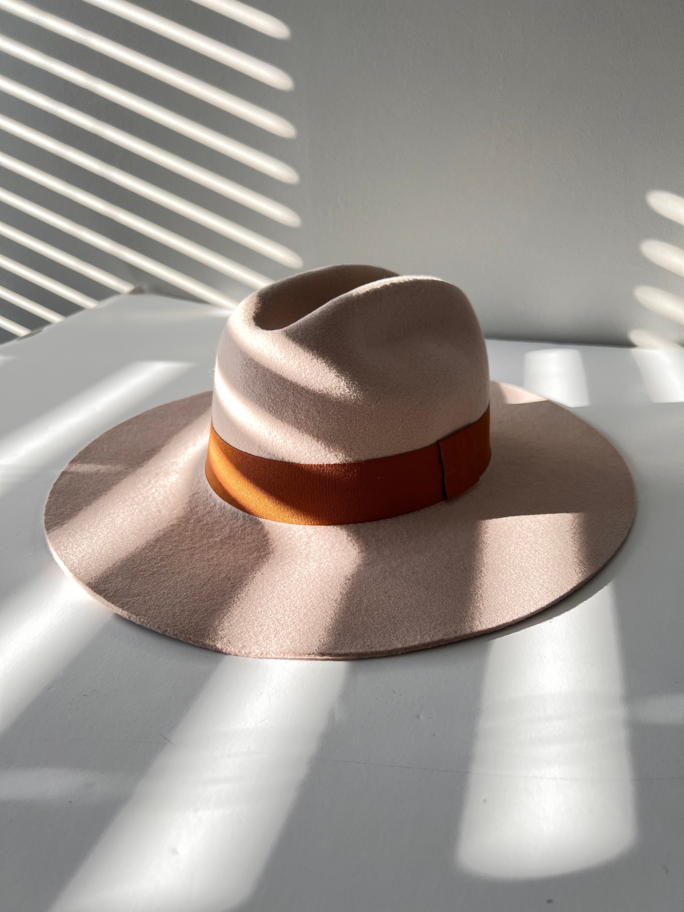 Lack Of Color Wide-Brim Felt Hat in Light Beige with Decorative Band Colorado Wide Brim Felt Hat Beige - Womens Winter Hats UK  main image 3