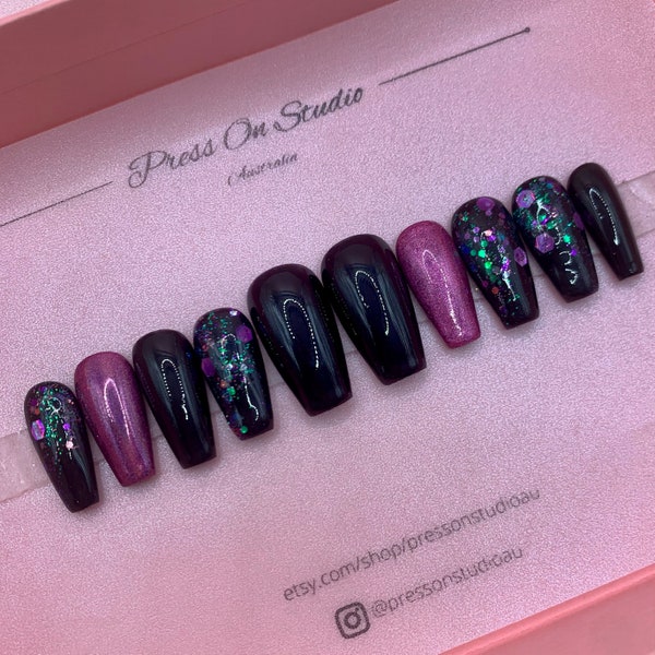 Black Press On Nails, Black and Purple Glitter Glue on Nails, Purple Holographic Fake Nail Set, Black Stick On Nails, Hand painted Nail Set