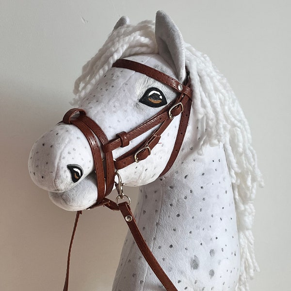 Superb leather bridle for hobby horse A3 and A4. Brown.