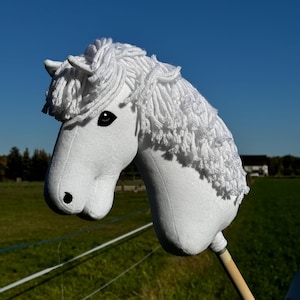 Hobby Horse A3 with detachable stick. Snow white.
