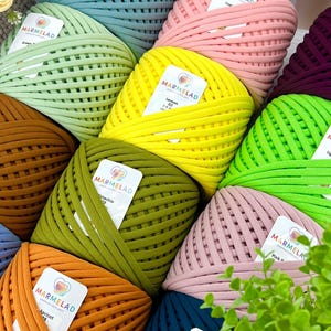 7-9 mm cotton soft chunky yarn for crochet, Knitting macrame tshirt yarn as gift for crocheter, Ribbon fabric bulky yarn for crochet bags