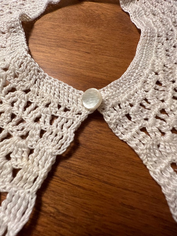Handmade Crochet Lace Collar, Vintage Crochet - image 2