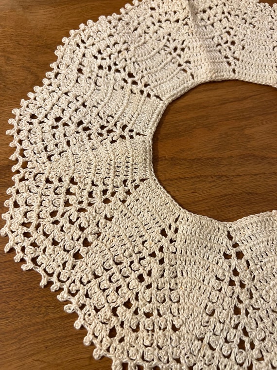 Handmade Crochet Lace Collar, Vintage Crochet - image 3