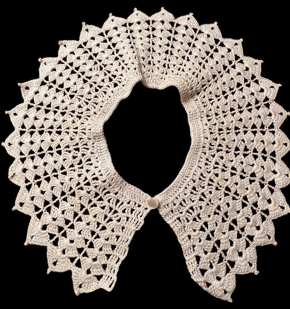 Handmade Crochet Lace Collar, Vintage Crochet - image 1