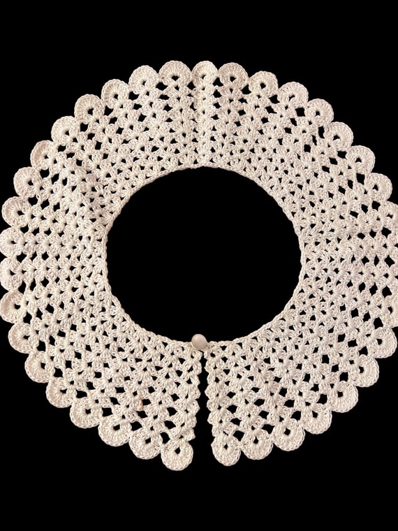 Handmade Crochet Lace Collar, Vintage Crochet - image 3