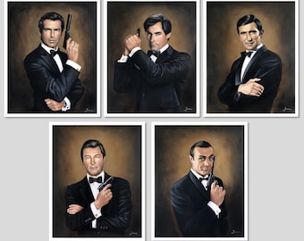Puede incluir: Un conjunto de cinco pinturas enmarcadas que representan a un hombre con un esmoquin. Cada pintura presenta al hombre en una pose diferente, incluyendo sosteniendo un arma, de pie con los brazos cruzados y mirando directamente al espectador. Las pinturas están todas hechas en un estilo realista y se colocan sobre un fondo marrón.