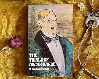 The Trials of Oscar Wilde - H Montgomery Hyde - Dover 1973 - Paperback