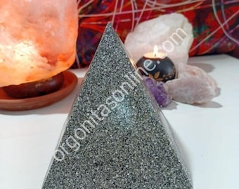 Orgonite - Electronite Große Maxi Pyramide 4 Seiten 1300 gr