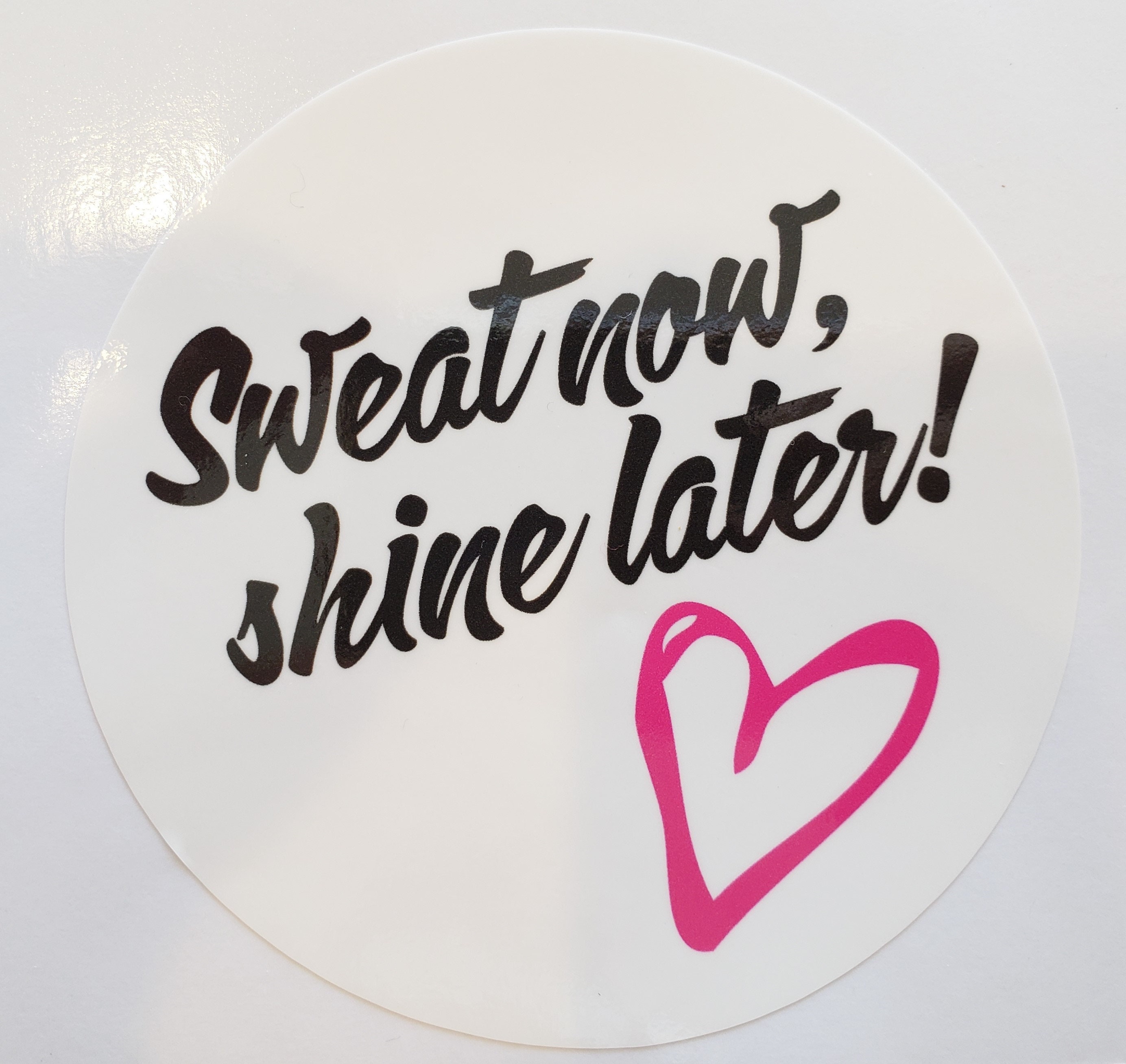 Maracucha Boutique: Shop Now, Shine Later! - ktqvdhh