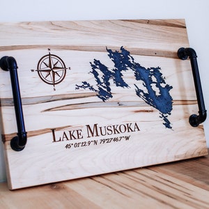 PLANCHE DE LAC ÉPOXY, planche de service, décoration de cabine en résine, cabane au bord du lac, cadeau pour couple, cadeau pour parents, cadeau pour maman, décoration de chalet, carte du littoral