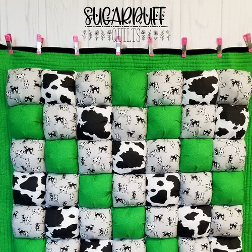 Baby Puff Quilt, bubble quilt, tummy time mat, Cute cows, black, white and green, baby shower gift, baby shops blanket