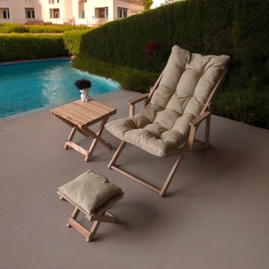 Chaise de jardin et chaise longue en bois de qualité supérieure avec tabouret en bois, ensemble de meubles d'extérieur élégants et durables, chaise longue, ensemble de meubles de patio, transat.