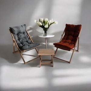 Transat de jardin en bois pliable avec dossier réglable - Chaise longue de patio confortable pour la piscine, le balcon et l'extérieur. Chaise en bois de qualité supérieure.