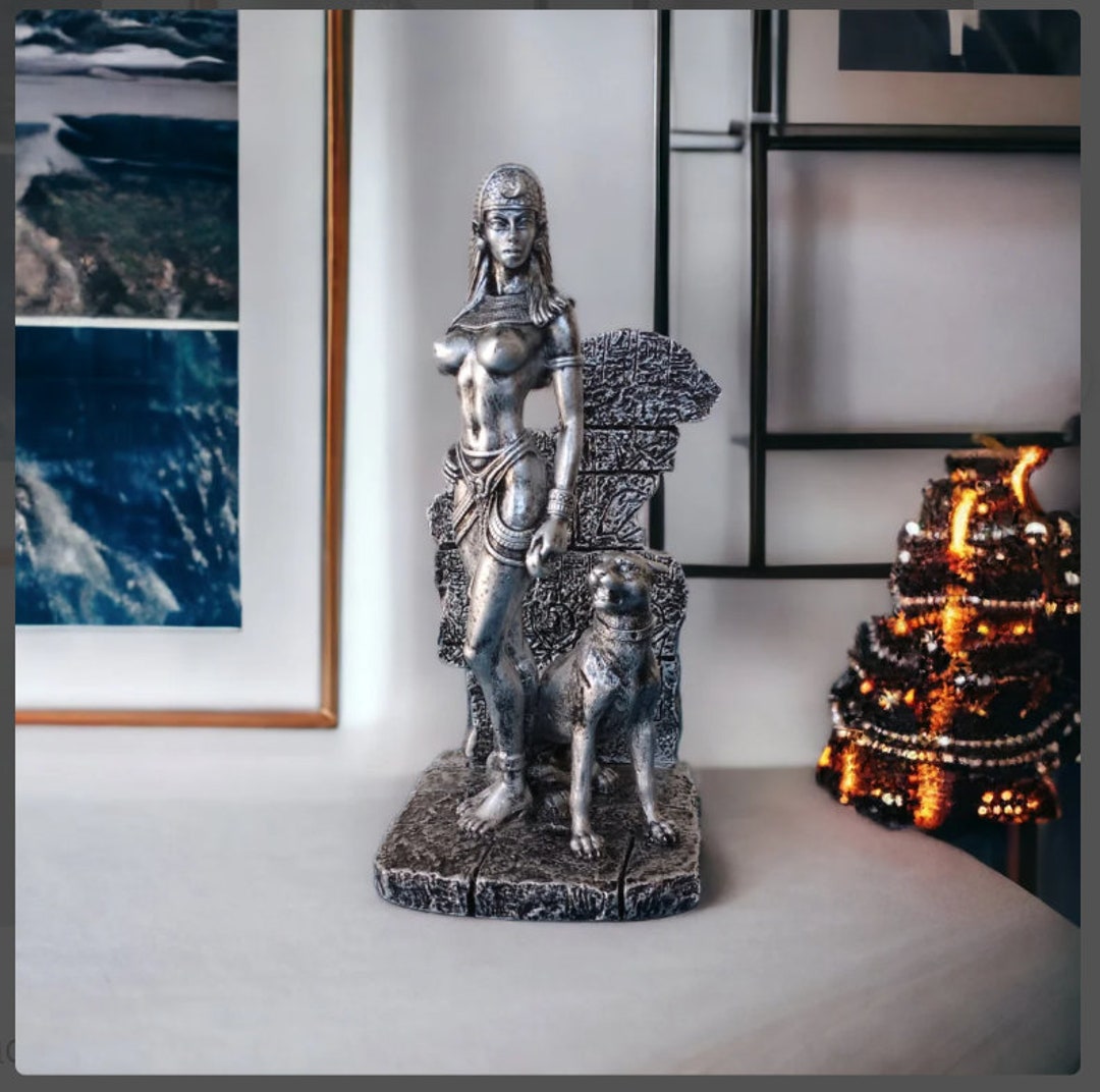 Naked Queen Cleopatra and Her Big Cat Egpht Egyptian Mythology - Etsy