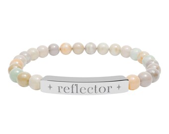 Reflector natuursteen stretcharmband | Gegraveerde staafsieraden