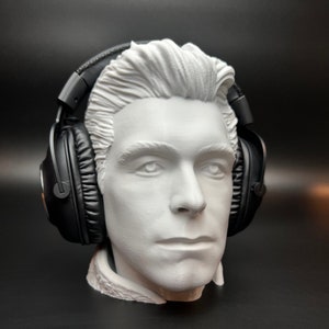 Character Headphone Stand , Prop , Headphone Holder , Room Decor , Gaming , Office, Desktop , Paintable Bust , 3D Printed , Gift