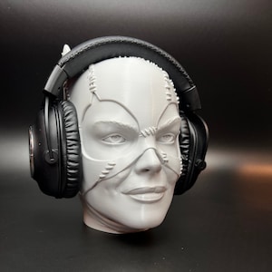 Character Headphone Stand, 3D Printed Bust, Gaming Room Decor