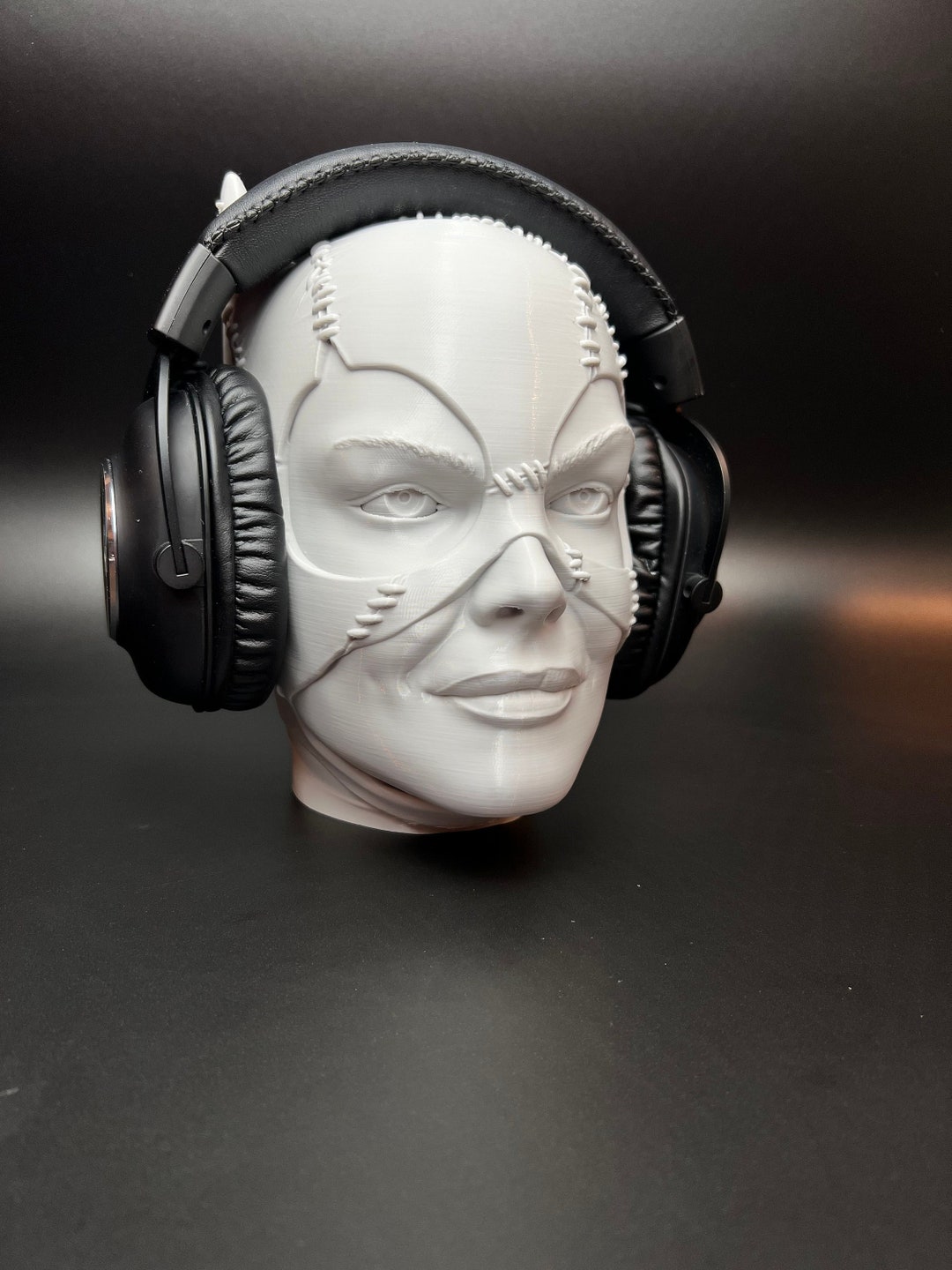 Character Headphone Stand , Prop , Headphone Holder , Room Decor , Gaming , Office, Desktop