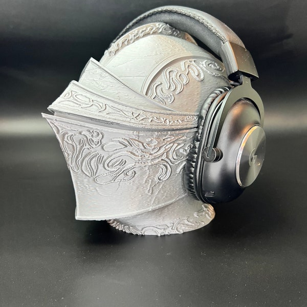 Drakeblood Knight Headphone Stand, Dark Souls Decor, 3D Printed Bust