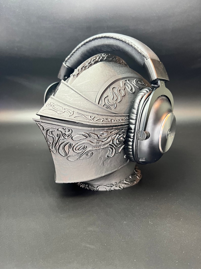 Drakeblood Knight Headphone Stand, Dark Souls Decor, 3D Printed Bust image 4
