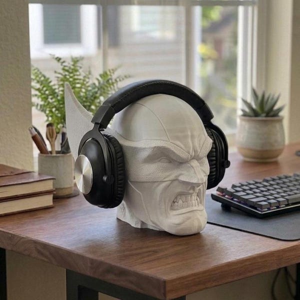 Wolverine Headphone Stand, 3D Printed Bust, Gaming Decor