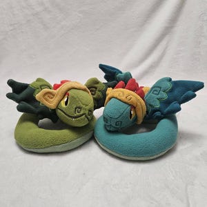 Handgemachte Quetzalcoatl Plüschtiere