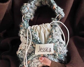 Pink Daisy Crochet handbag Personalised Modern Crochet Bag Soft Sage Shoulder bag Handmade Crochet Beach Bag Flower Crochet Purse Beach TOTE
