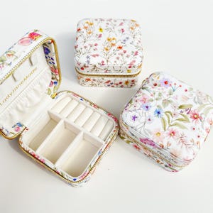 Portagioielli da viaggio personalizzato, portagioielli a forma di fiore, regali per damigelle d'onore, organizer per gioielli, portagioielli da viaggio personalizzato, regalo per lei