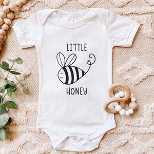 Piccolo miele svg, body neonato svg, ape neonata svg, dolce come un&#39;ape svg, carino come un&#39;ape svg, tutine neonato svg, neonato maschio svg, neonata svg