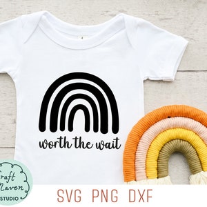 Rainbow baby aankondiging svg, het wachten waard svg, pasgeboren onesies svg, baby bodysuit svg, na elke storm komt een regenboog svg, png, dxf