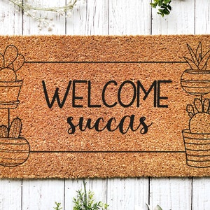 Bienvenido Succas Svg, Alfombra de bienvenida de planta, Juego de palabras de planta Svg, Alfombra de puerta delantera Svg, Alfombra de bienvenida divertida Svg, Amante de la planta Svg, Planta de maceta svg, cactus svg