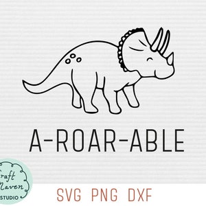 トリケラトプスSVG、かわいい言葉SVG、面白いベビーロンパース、ベビー恐竜SVG、アロアラブル、ベビーよだれかけSVG、幼児用女の子シャツSVG、PNGファイル