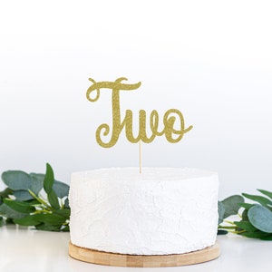 Deuxième anniversaire de gâteau SVG, deux gâteau SVG, SVG de gâteau joyeux anniversaire, anniversaire numéro Svg, Cupcake topper Svg, 2 svg, dxf