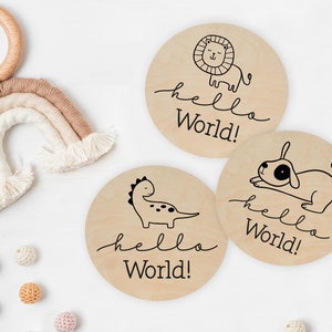 Hallo Welt Dinosaurier Zeichen, Geburtsanzeige rundes svg, neues Baby svg, hallo Baby svg, ich bin neu hier svg