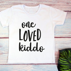 Un niño amado SVG, Una niña amada SVG, Kiddo, Lindo bebé SVG, Svg para bebés, Baby sayings Svg, Nuevo bebé Svg, Svg para niños pequeños, png
