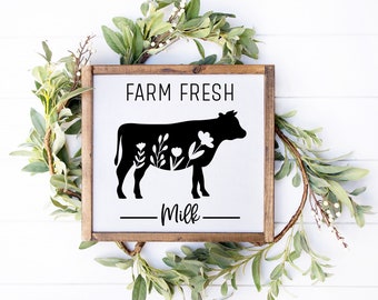 Farm Fresh Milk SVG, Bauernhaus Schild SVG, Landhaus Küche SVG, florale Kuh svg, Schnittdatei für Cricut, svg Datei, png Datei, dxf Datei, Auf dem Bauernhof