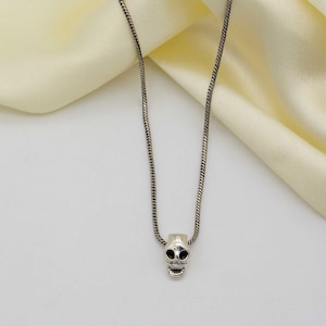 Handcrafted Sterling Silver Skull Pendant Necklace, Gothic Punk Jewelry, Men&#39;s Biker Charm, Halloween Gift, Unisex Statement, Skull jewelry