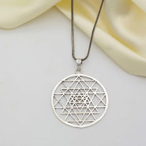 Sacred Sri Yantra Pendant Necklace, Geometric Spiritual Jewelry, Handmade Silver Mandala Amulet for Meditation Energy Healing, Women&#39;s gifts